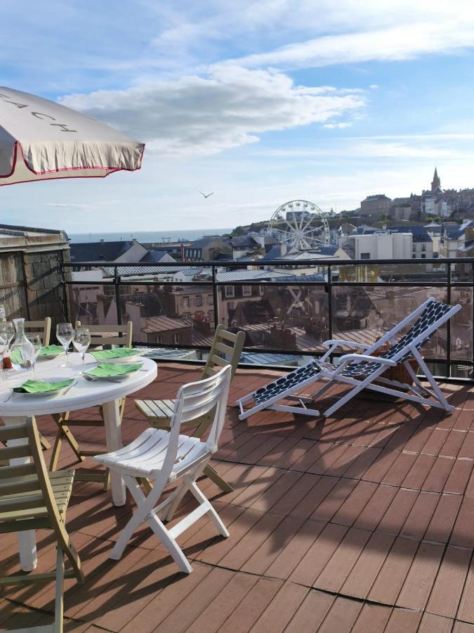 Le Balcon Des Vents Appartement Granville Buitenkant foto